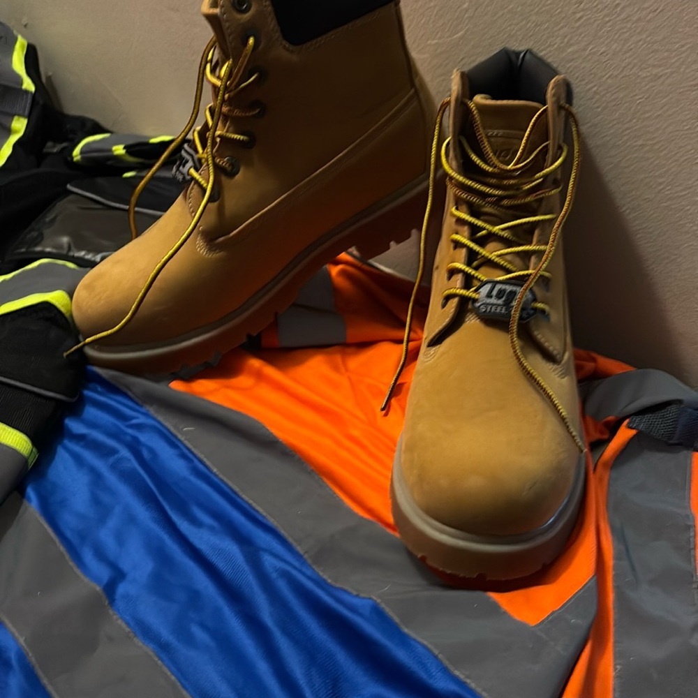 Lugz Men's Tan Steel Toe Boots